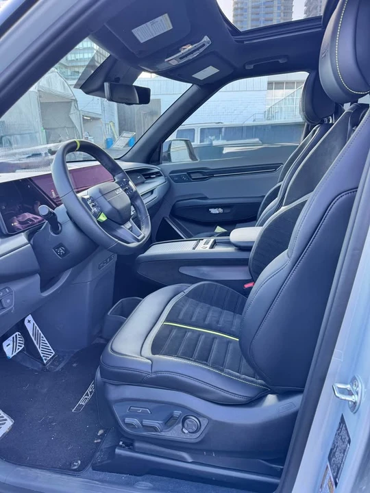 2026 Kia EV9 - Image 10 of 19