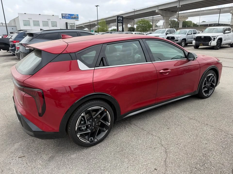 2026 Kia K4 - Image 5 of 8