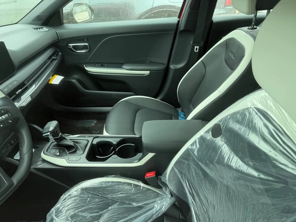 2026 Kia K4 - Image 6 of 8