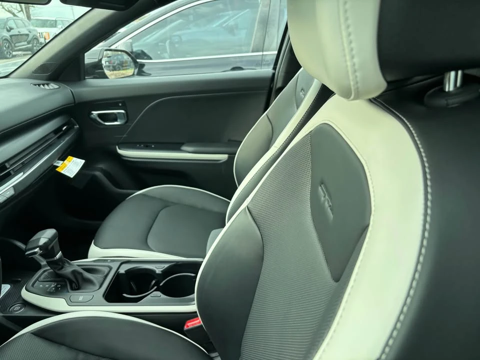 2026 Kia K4 - Image 5 of 9