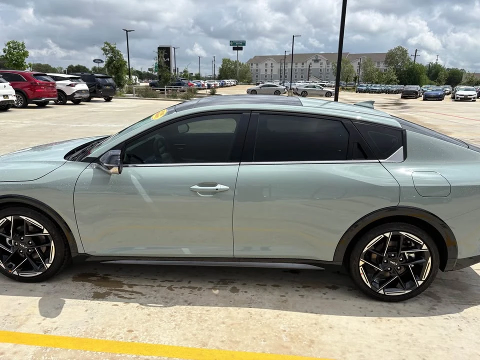 2026 Kia K4 - Image 2 of 9