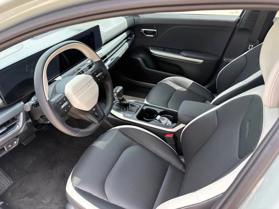 2026 Kia K4 - Image 7 of 9