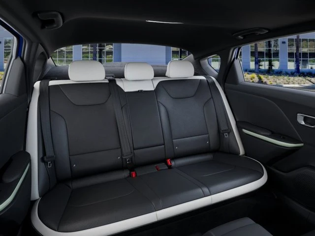 2026 Kia K4 - Image 16 of 20