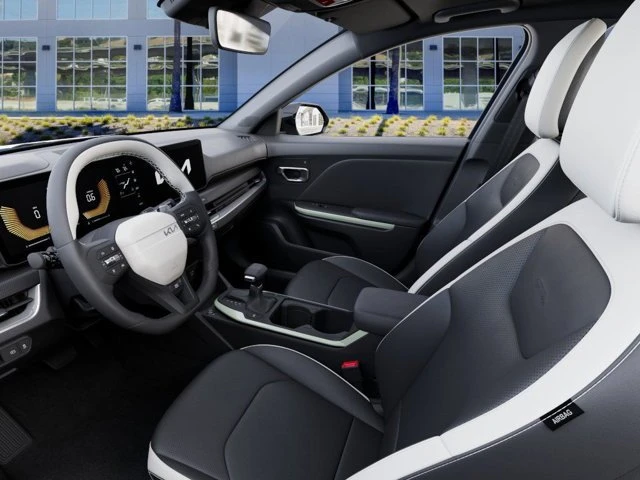 2026 Kia K4 - Image 17 of 20