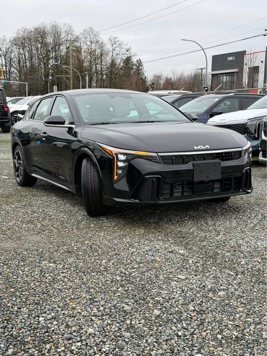 2026 Kia K4 - Image 3 of 19