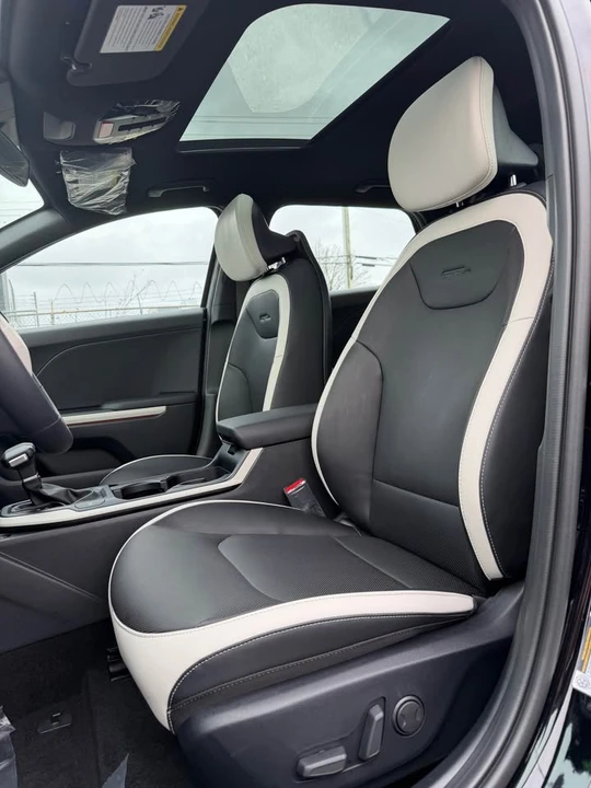 2026 Kia K4 - Image 8 of 19