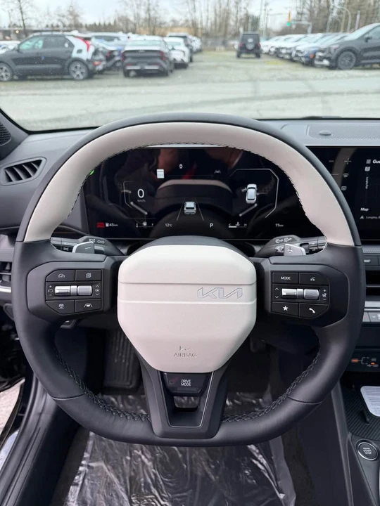 2026 Kia K4 - Image 7 of 19
