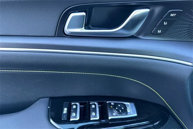 2026 Kia Optima/K5 - Image 9 of 17