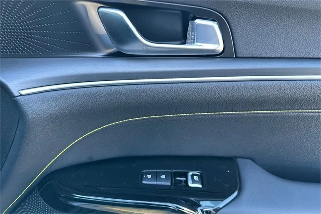2026 Kia Optima/K5 - Image 14 of 17