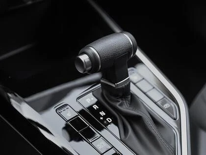 2026 Kia Niro - Image 16 of 20
