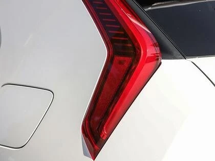 2026 Kia Niro - Image 10 of 20