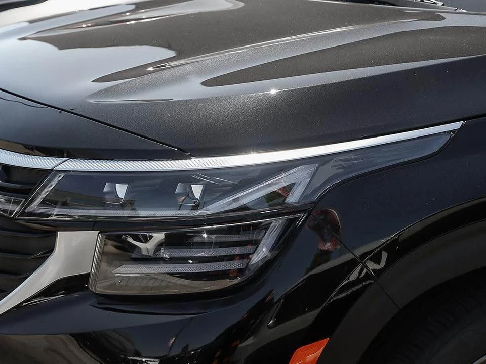 2026 Kia Seltos - Image 8 of 15