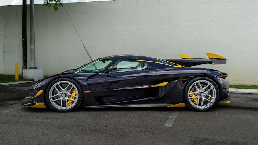 2026 Koenigsegg Jesko - Image 2 of 31