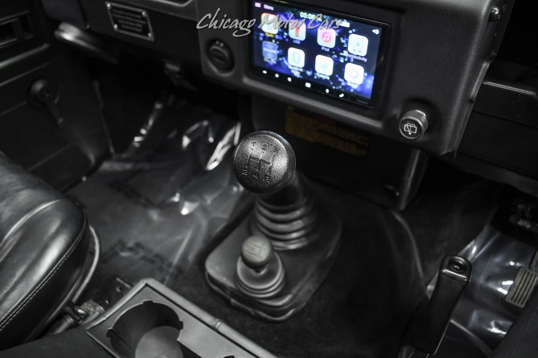 2026 Land Rover Defender L663 - Image 18 of 31