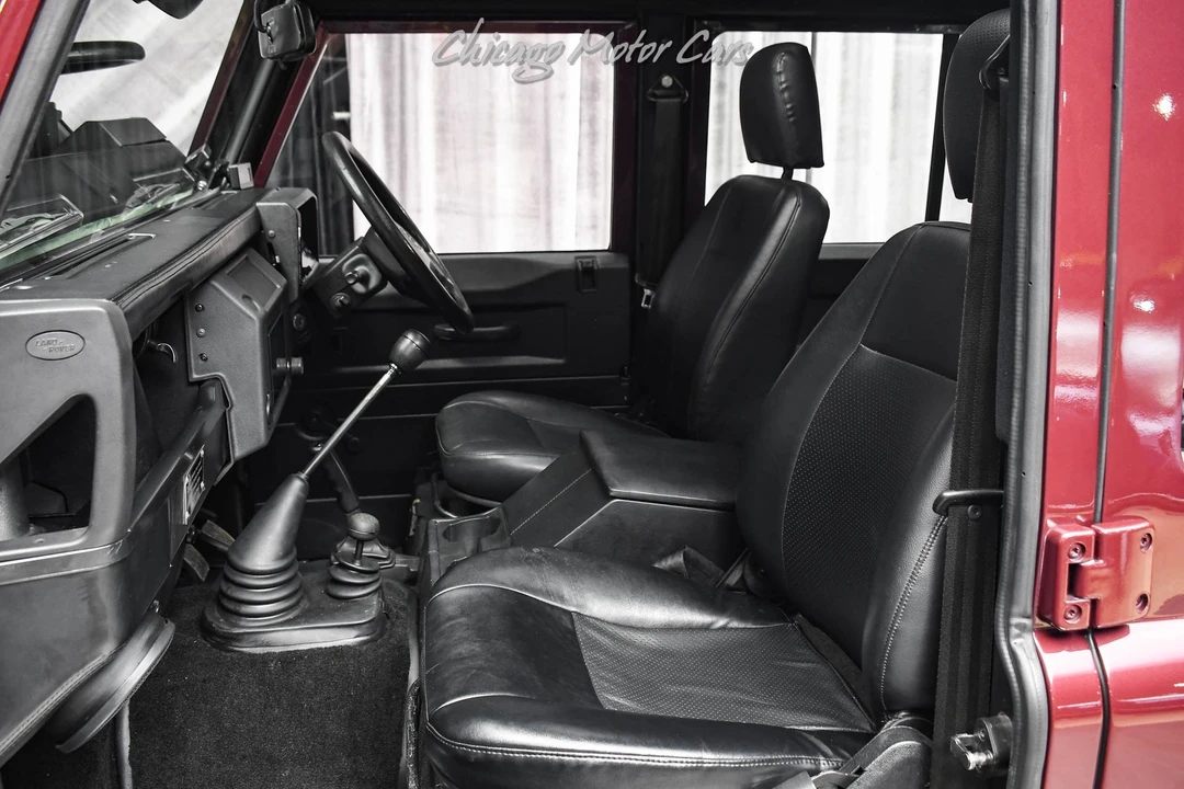 2026 Land Rover Defender 110 - Image 12 of 31
