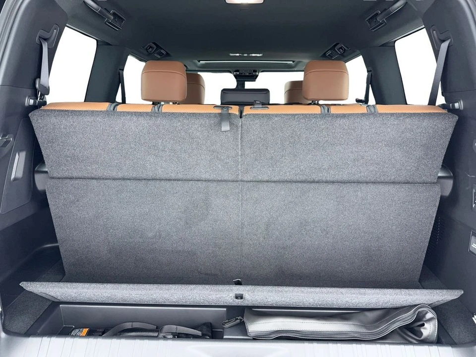 2026 Lexus GX 3rd Gen - Image 19 of 21