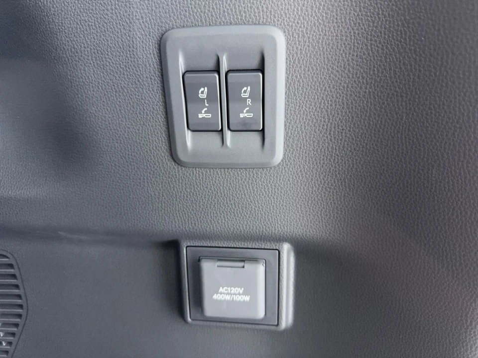 2026 Lexus GX 3rd Gen - Image 17 of 21