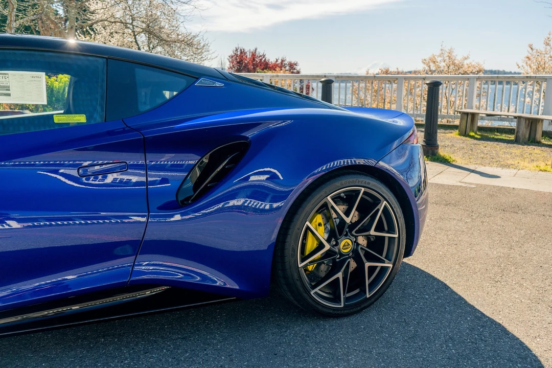 2026 Lotus Emira - Image 4 of 31