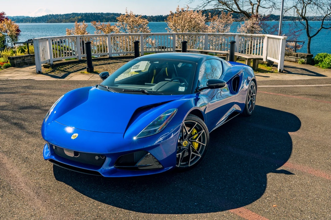 2026 Lotus Emira - Image 2 of 31