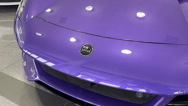2026 Lotus Emira - Image 11 of 21
