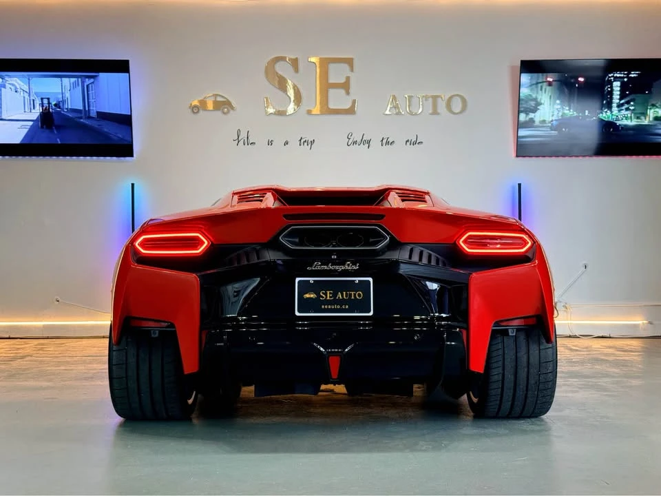 2026 Lamborghini Huracan - Image 18 of 20