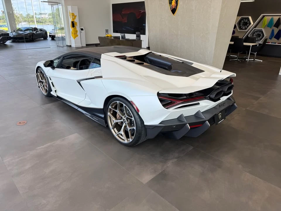 2026 Lamborghini Revuelto - Image 3 of 11