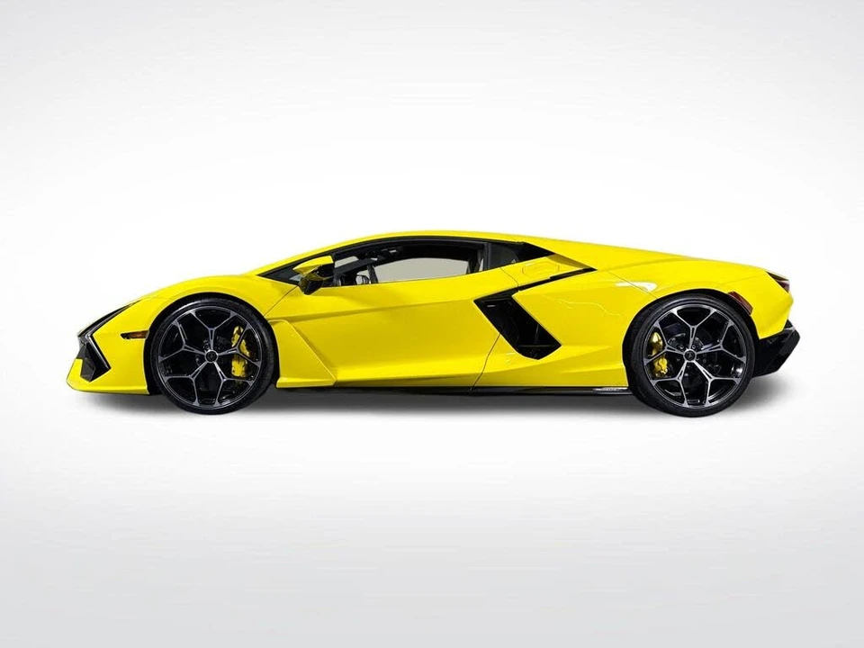 2026 Lamborghini Revuelto - Image 2 of 30