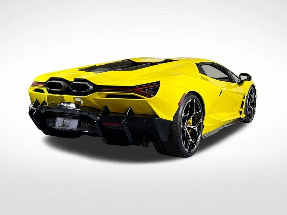 2026 Lamborghini Revuelto - Image 5 of 30