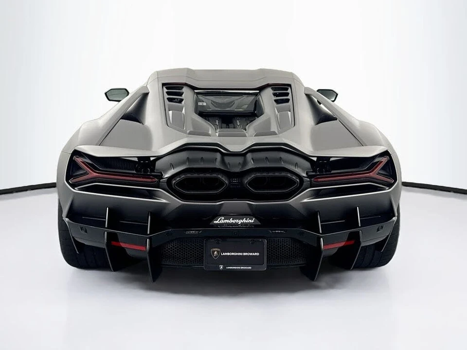 2026 Lamborghini Revuelto - Image 6 of 31