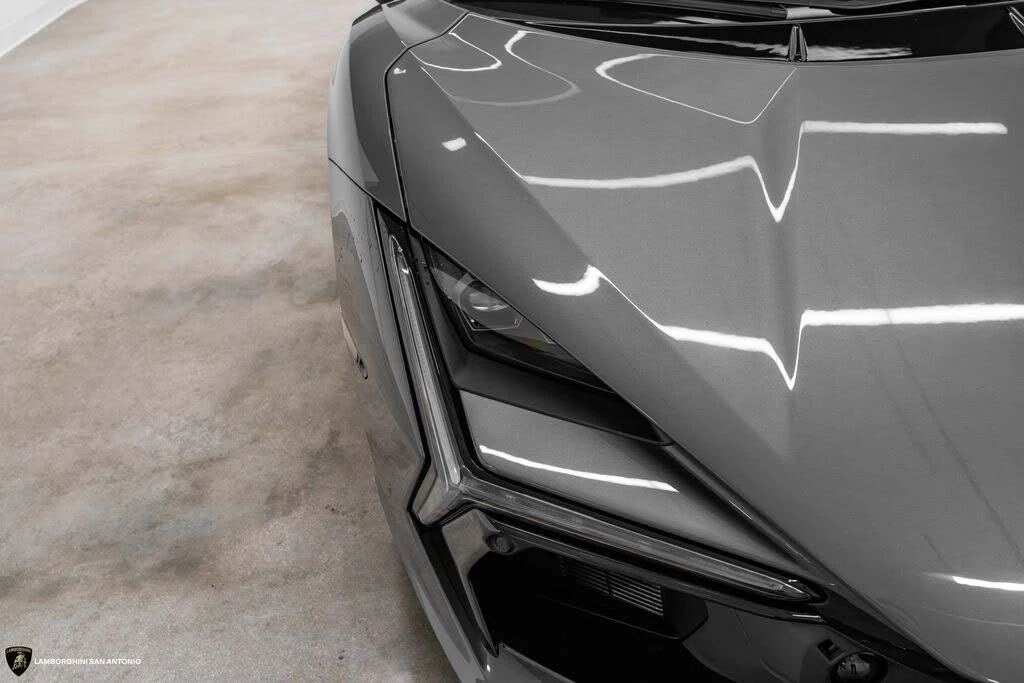 2026 Lamborghini Revuelto - Image 13 of 31