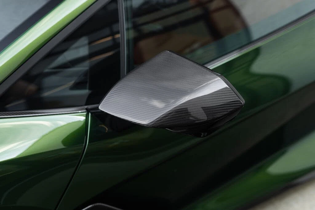 2026 Lamborghini Revuelto - Image 11 of 31