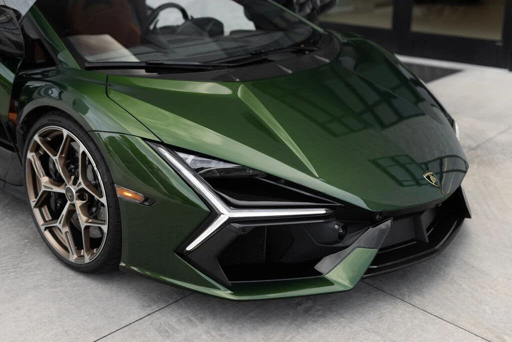 2026 Lamborghini Revuelto - Image 3 of 31