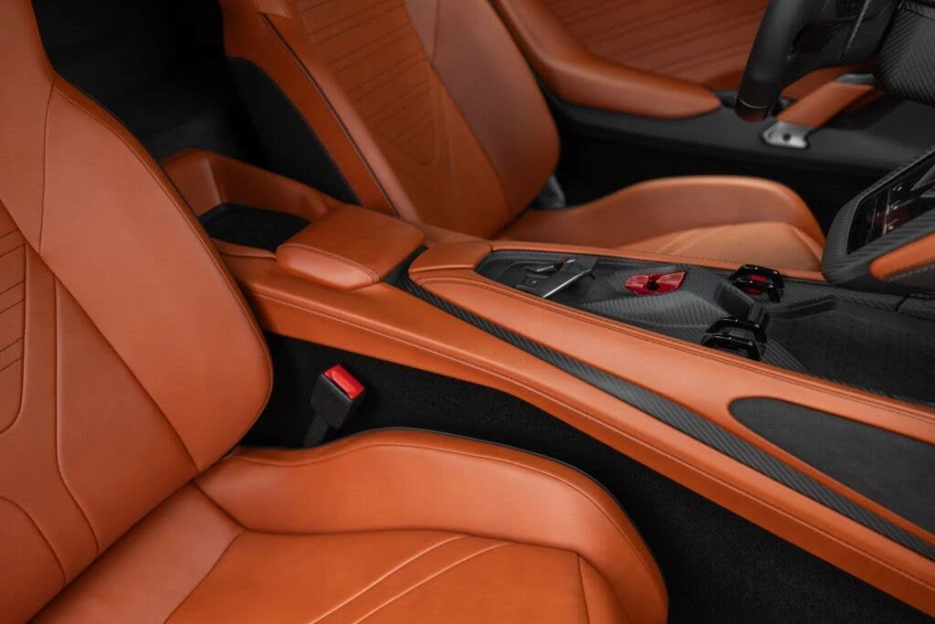 2026 Lamborghini Revuelto - Image 31 of 31