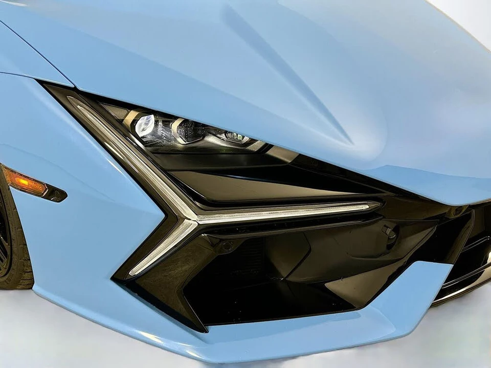 2026 Lamborghini Revuelto - Image 10 of 31