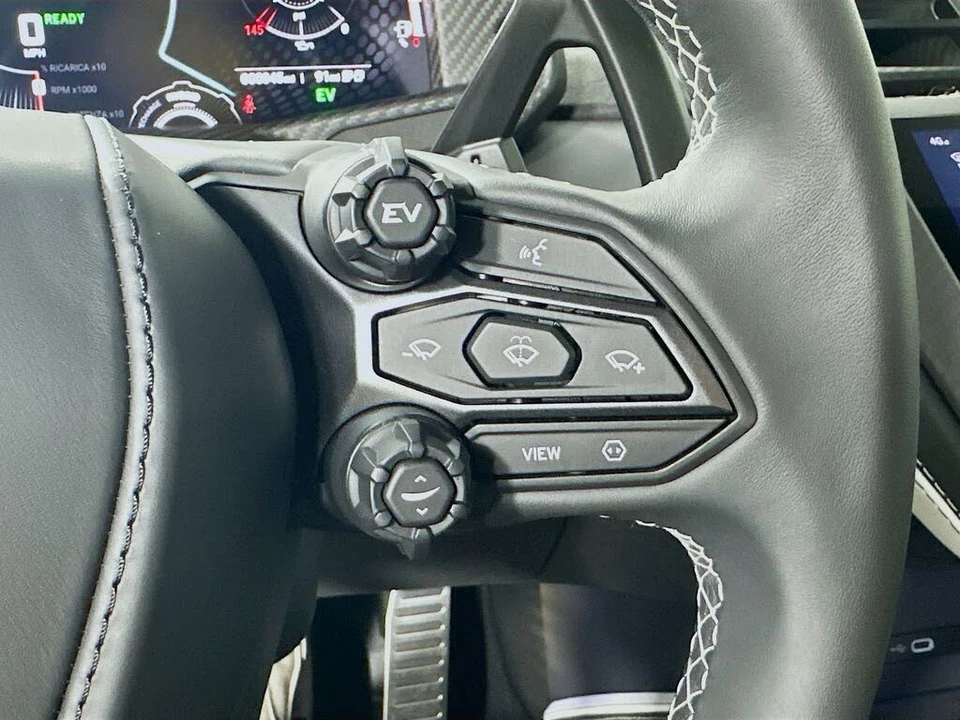 2026 Lamborghini Revuelto - Image 20 of 31