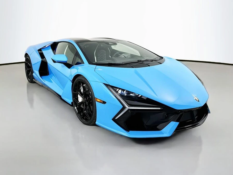2026 Lamborghini Revuelto - Image 3 of 31