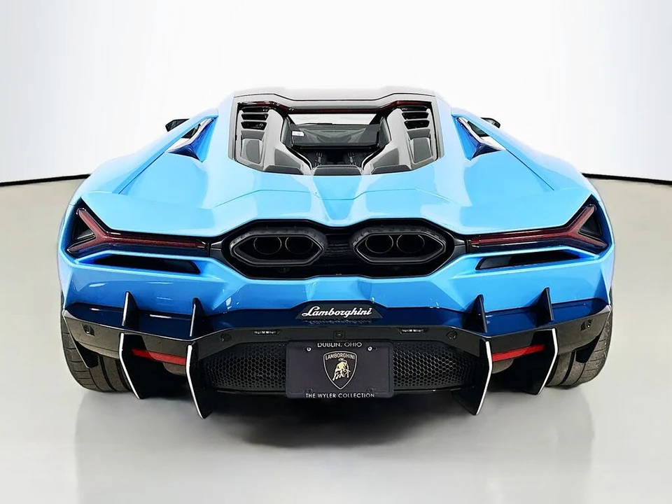 2026 Lamborghini Revuelto - Image 6 of 31