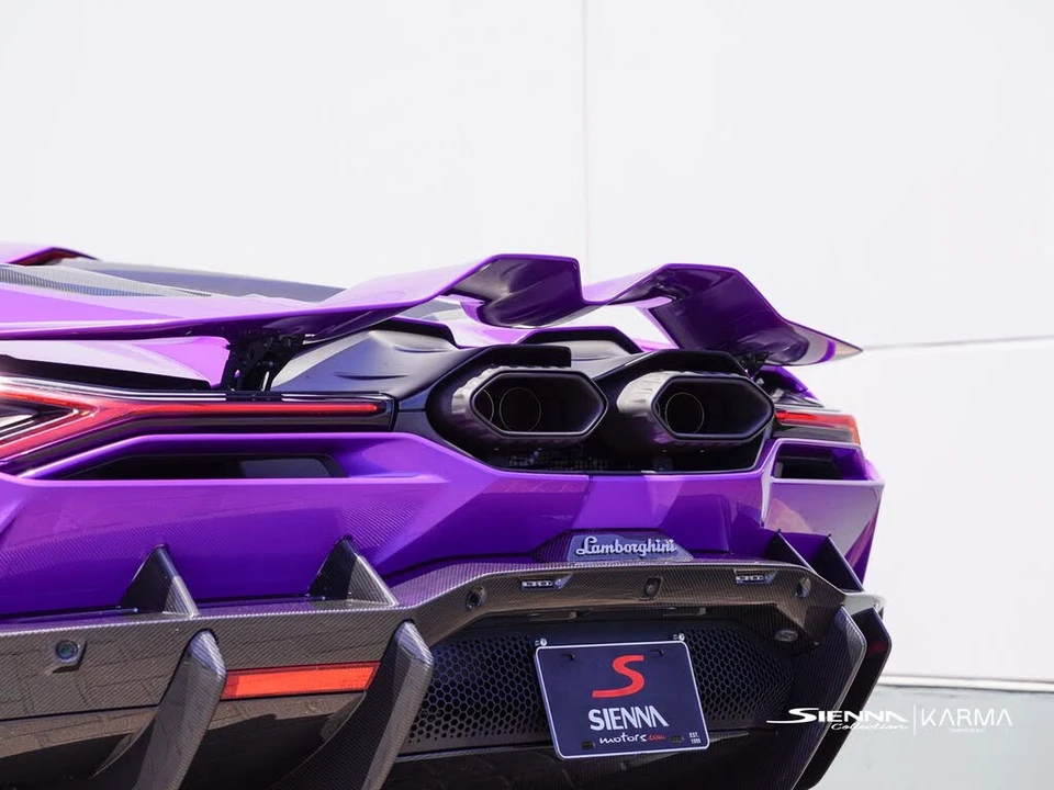 2026 Lamborghini Revuelto - Image 8 of 31