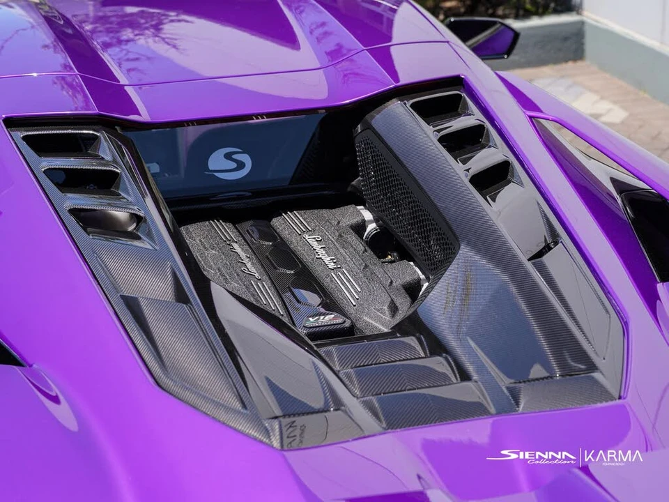 2026 Lamborghini Revuelto - Image 12 of 31
