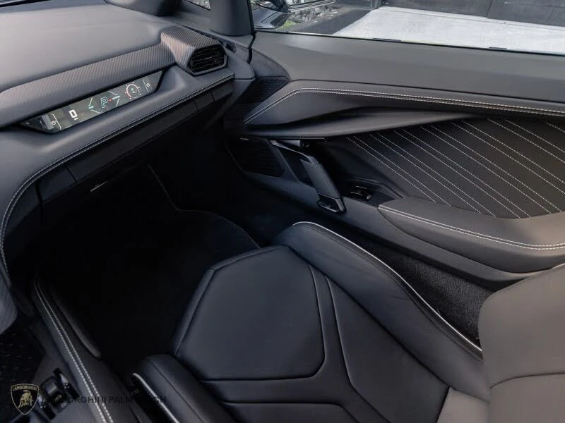 2026 Lamborghini Revuelto - Image 7 of 22