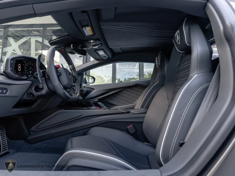 2026 Lamborghini Revuelto - Image 18 of 22