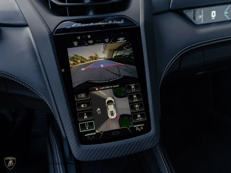 2026 Lamborghini Revuelto - Image 11 of 22