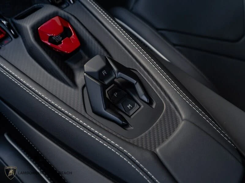 2026 Lamborghini Revuelto - Image 12 of 22
