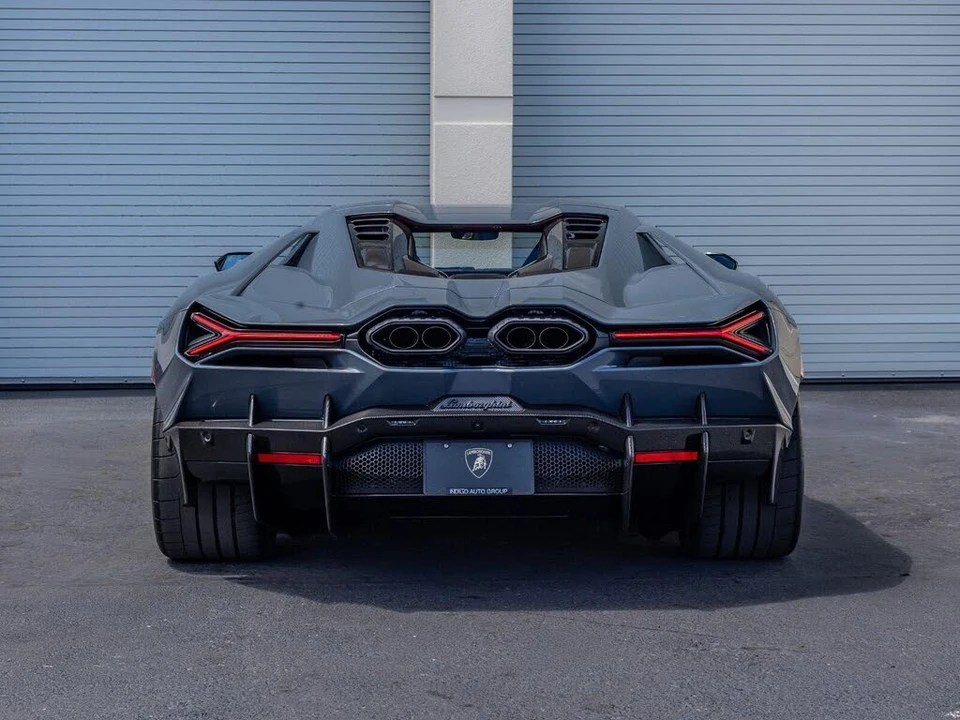 2026 Lamborghini Revuelto - Image 7 of 29