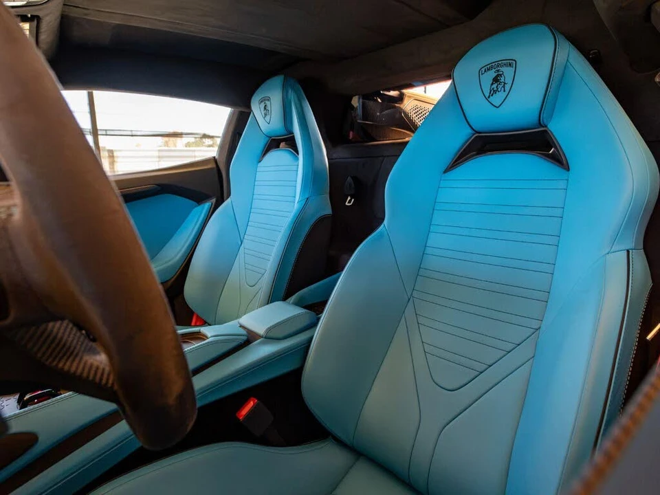 2026 Lamborghini Revuelto - Image 14 of 29