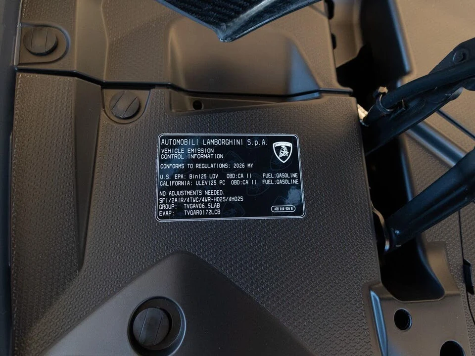 2026 Lamborghini Revuelto - Image 28 of 29