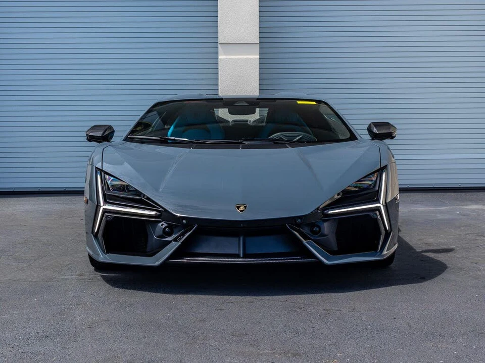 2026 Lamborghini Revuelto - Image 4 of 29