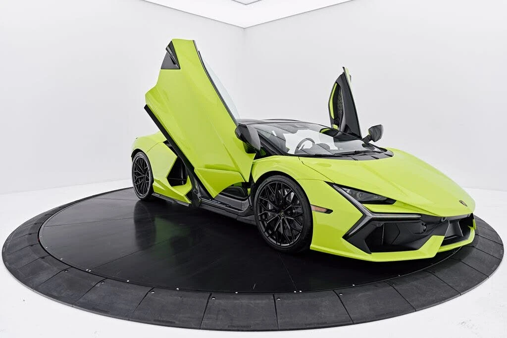 2026 Lamborghini Revuelto - Image 27 of 31