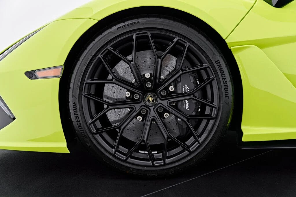 2026 Lamborghini Revuelto - Image 3 of 31