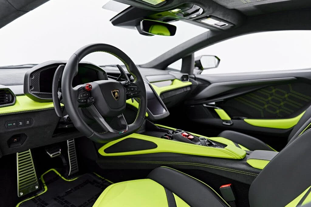 2026 Lamborghini Revuelto - Image 2 of 31